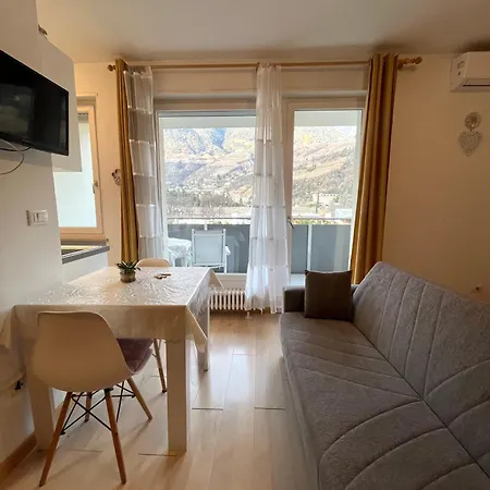 Panoramablick Ruhig Gelegen Merano