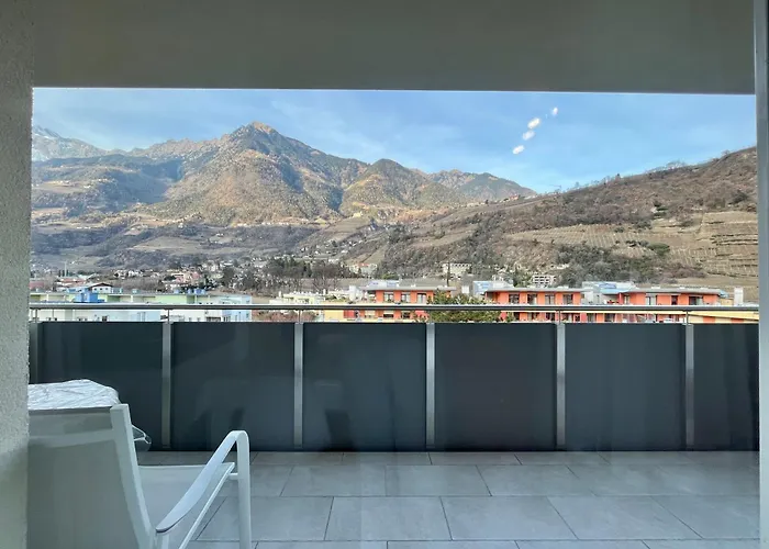 Panoramablick Ruhig Gelegen Merano